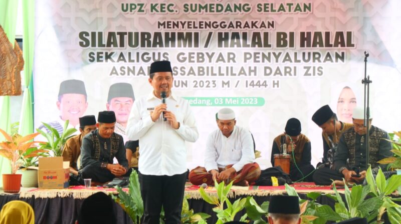 Bupati Sumedang Dony Ahmad Munir di  Acara Silaturahmi Idul Fitri 1444 H/2023 M di lingkungan Pemerintah Kecamatan Sumedang Selatan, Rabu (3/5). 